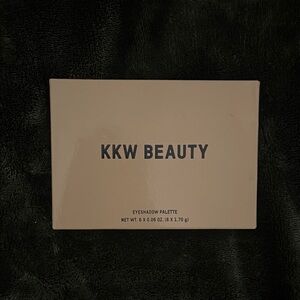 KKW Beauty Glitz and Glam Palette - Shimmer Metalic Tones